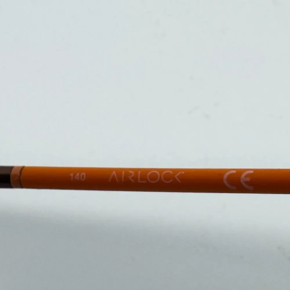 Airlock eyeglasses frame